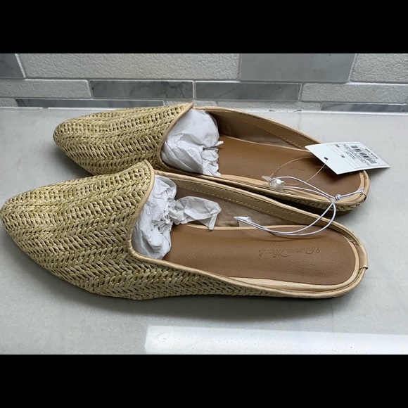 NWT Universal Thread Slip On Flats - Picture 4 of 6